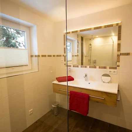 Haus Scheuerer Apartment Neukirchen am Grossvenediger Exterior photo